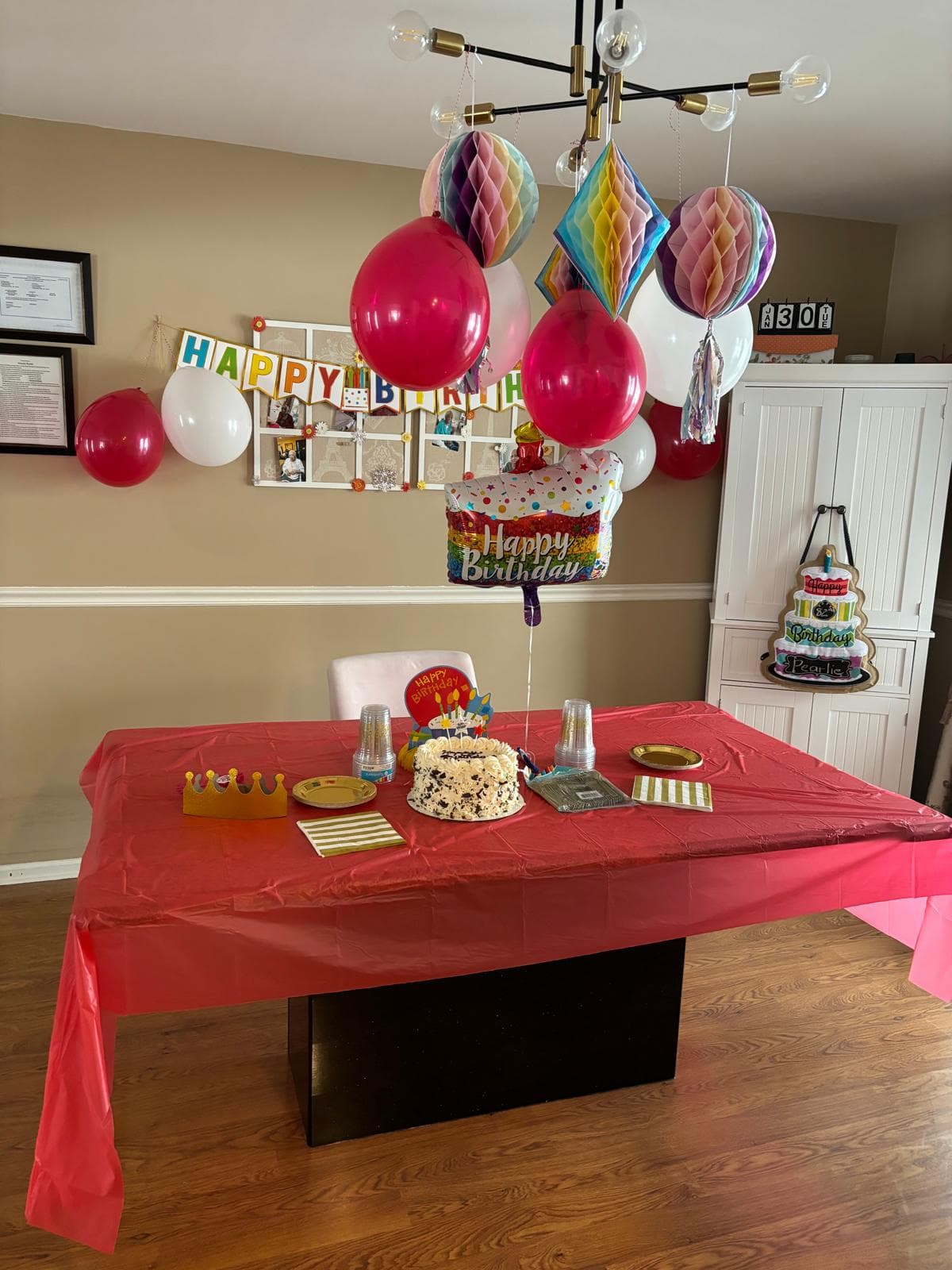 Peaceful Manor Farmington Hills — Birthday celebration in the dining room