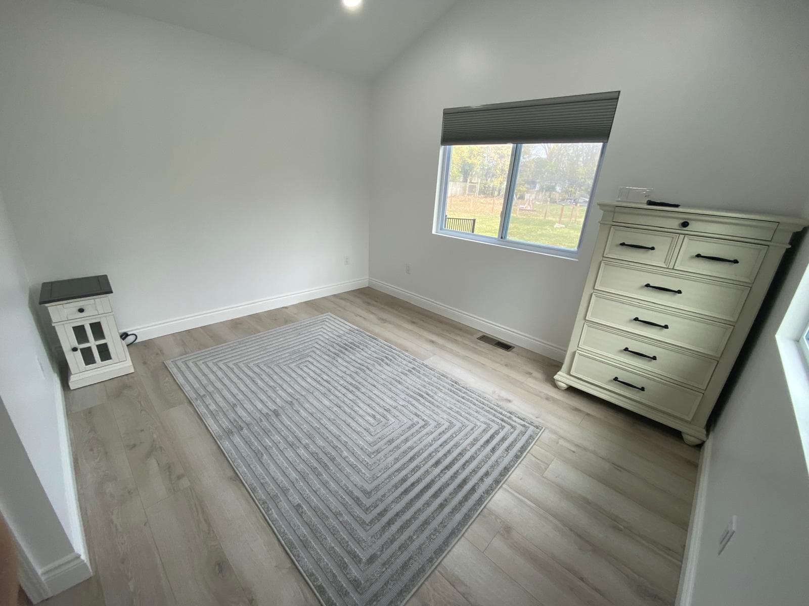 Peaceful Manor Farmington Hills — Resident room